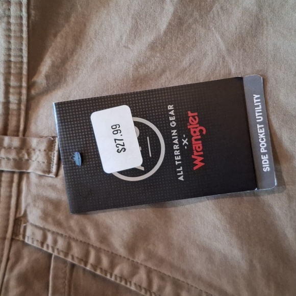 Wrangler All TerrainGear shorts - Picture 3 of 7